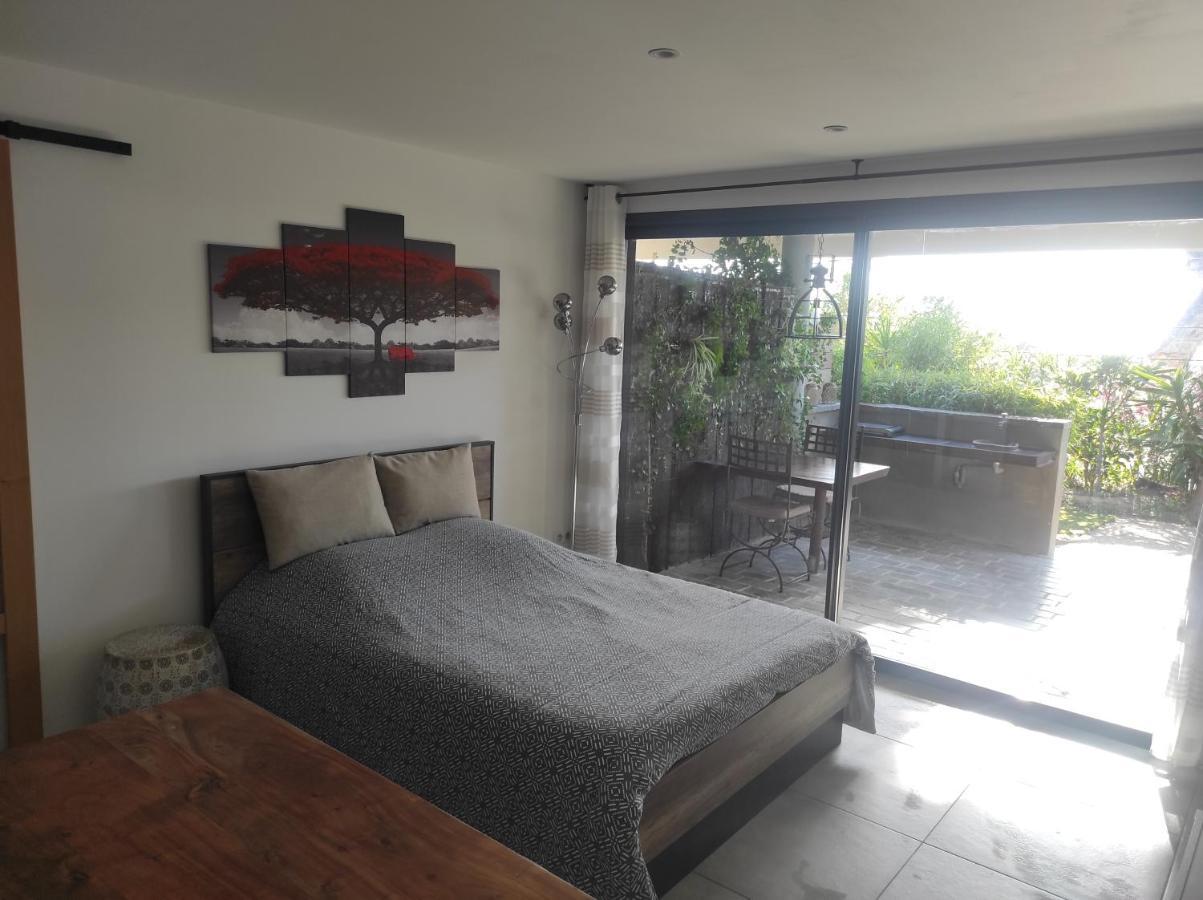 Studio Villa Le M Six-Fours-les-Plages Zewnętrze zdjęcie